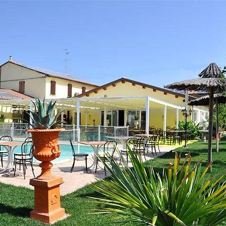 Locanda Del Lupo Фаенца Екстериор снимка